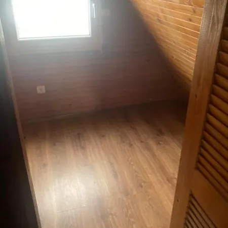 Domek Caloroczny We Wsi Nad Jeziorem Wyspowo Дом отдыха *
